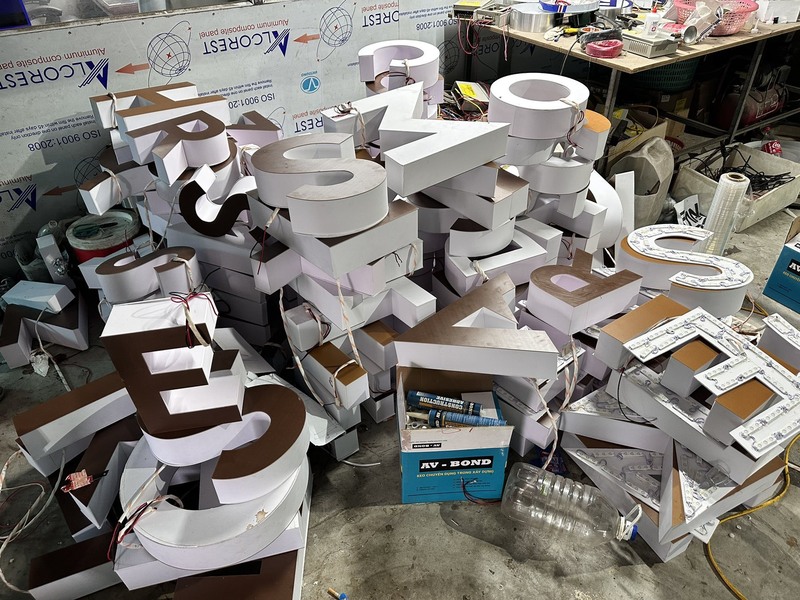 Bảng hiệu BH3911