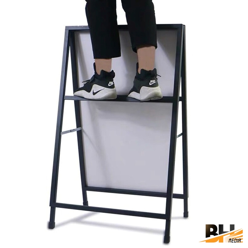 Chân đứng chữ A lắp được 60x120cm4